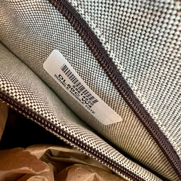 ‼️SOLD‼️ Dooney & Bourke Red and Brown Double Handles Strap & Accessories - Picture 13 of 16